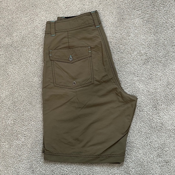 NWT Howler BROS Horizon Hybrid Shorts Deep Olive  Size 30 Men's - Picture 4 of 12